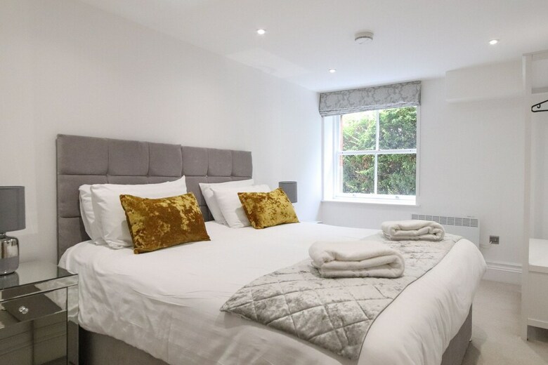 Hanover House Apartments