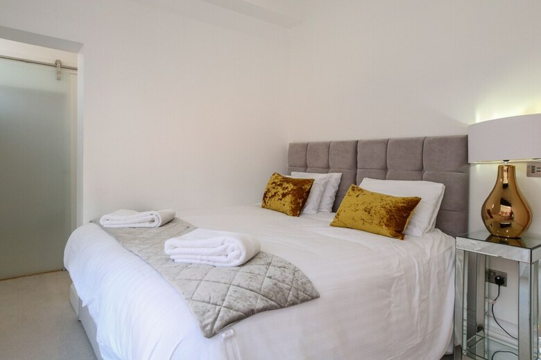 Hanover House Apartments