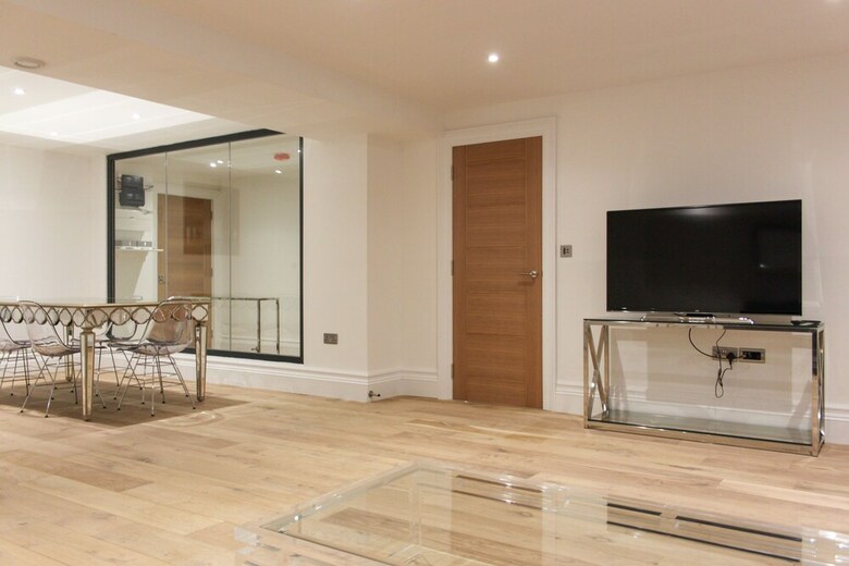Hanover House Apartments