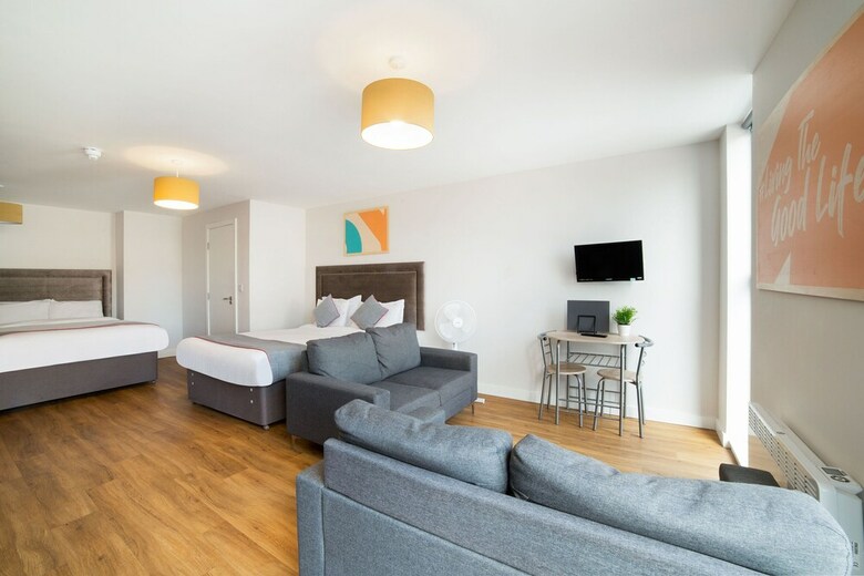 Oyo Vincent Apartments