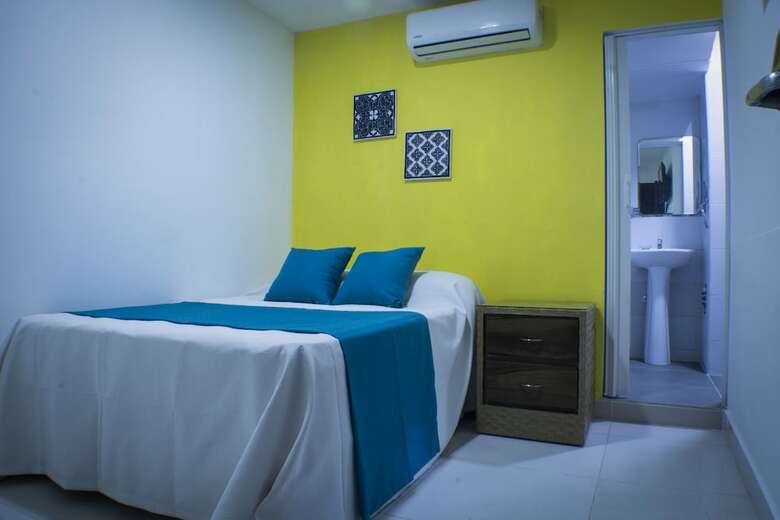 Apartamentos Malecon Rooms & Hotel