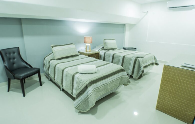 Apartamentos Malecon Rooms & Hotel