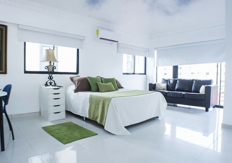 Apartamentos Malecon Rooms & Hotel