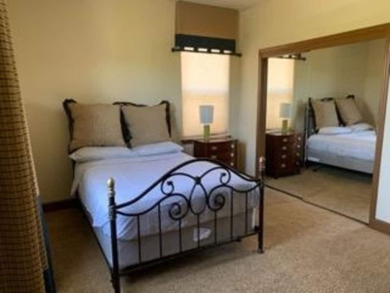 Luxury Custom Home In Oakdale Parkview
