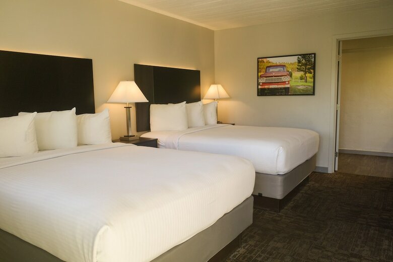 Americana Modern Hotel