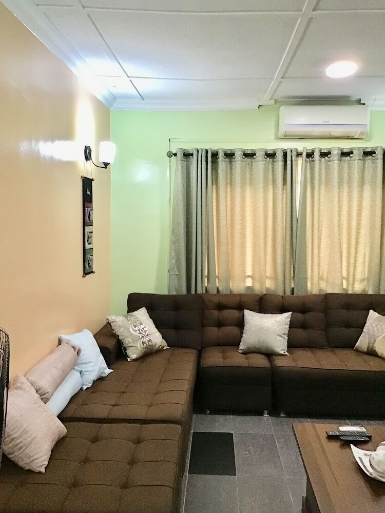 Gees Shortlets Apartments