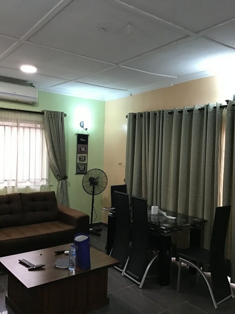 Gees Shortlets Apartments