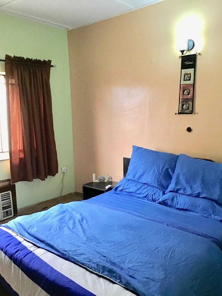 Gees Shortlets Apartments