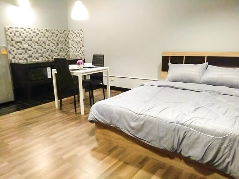 Hotel Bangkok Impact Popular Comdominium