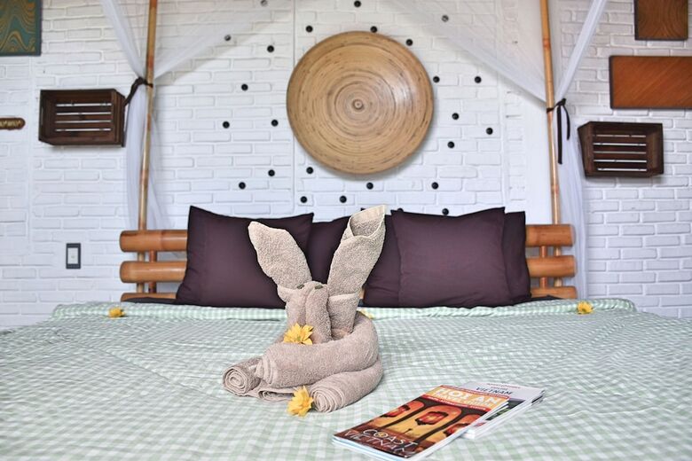 Hotel The Happy Bird B&B