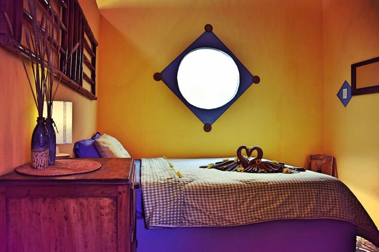 Hotel The Happy Bird B&B