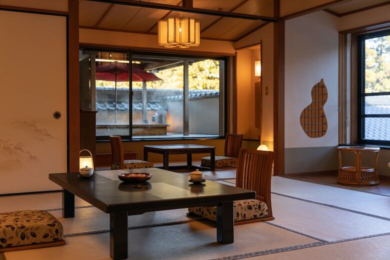 Hakone Kamon