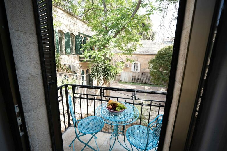 Hotel Jerusalem Home