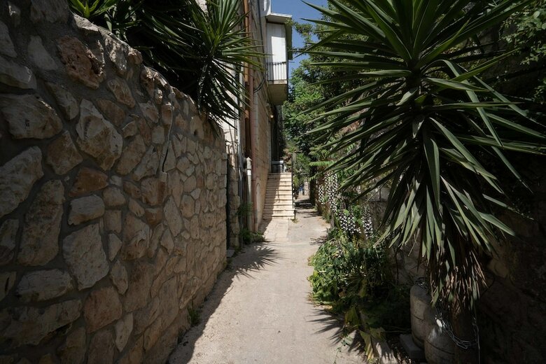 Hotel Jerusalem Home