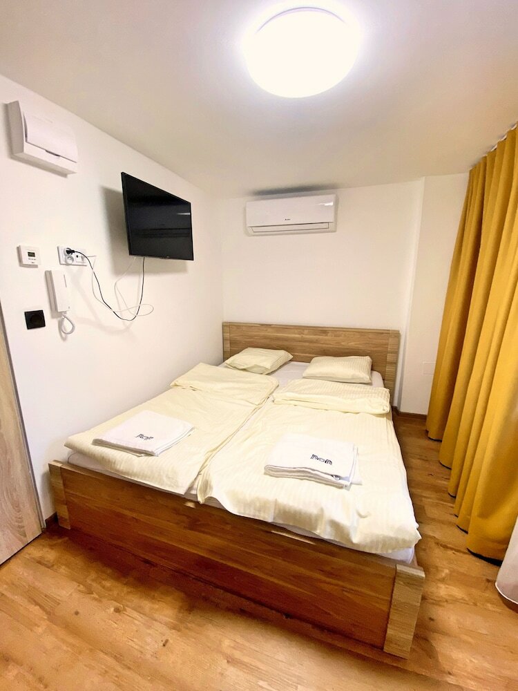Bob Apartments