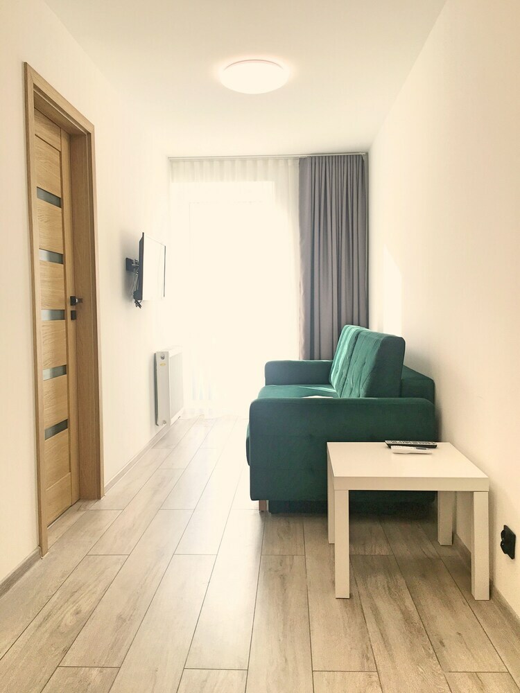 Bob Apartments