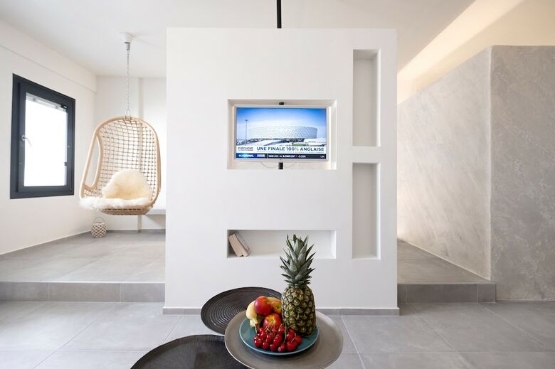 Hotel George & Joanna Suites