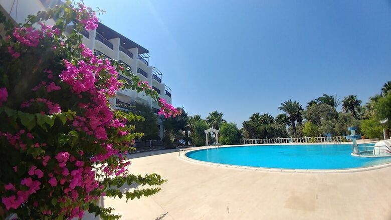 Kerasus Resort Hotel