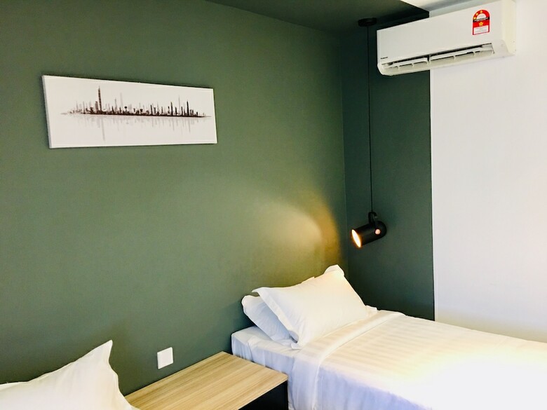 Enclave Hotel