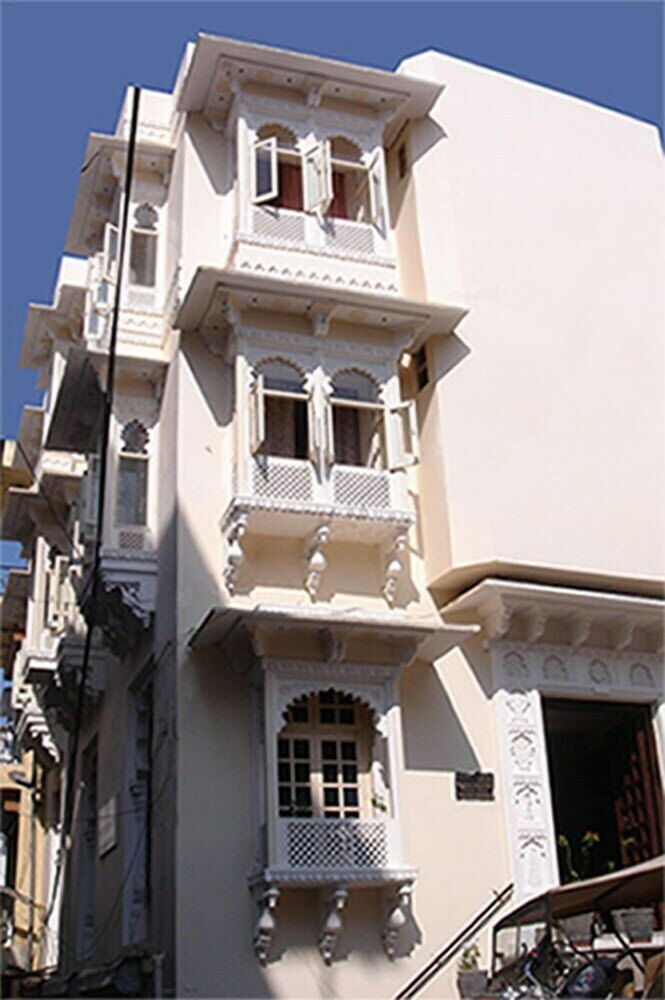 Hotel Pratap Bhawan
