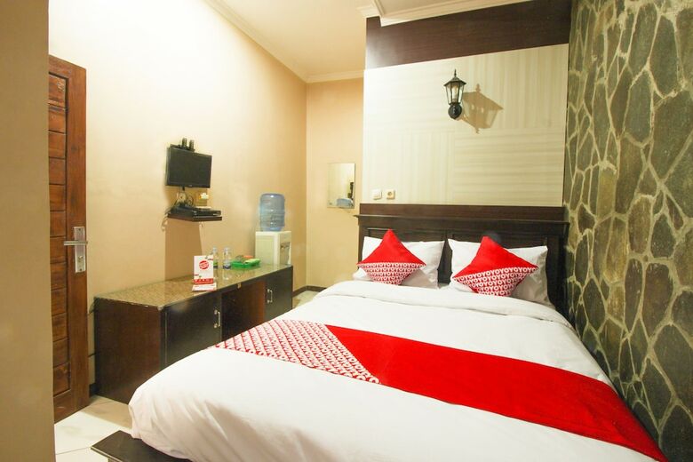 Oyo 820 Abad Baru Hotel