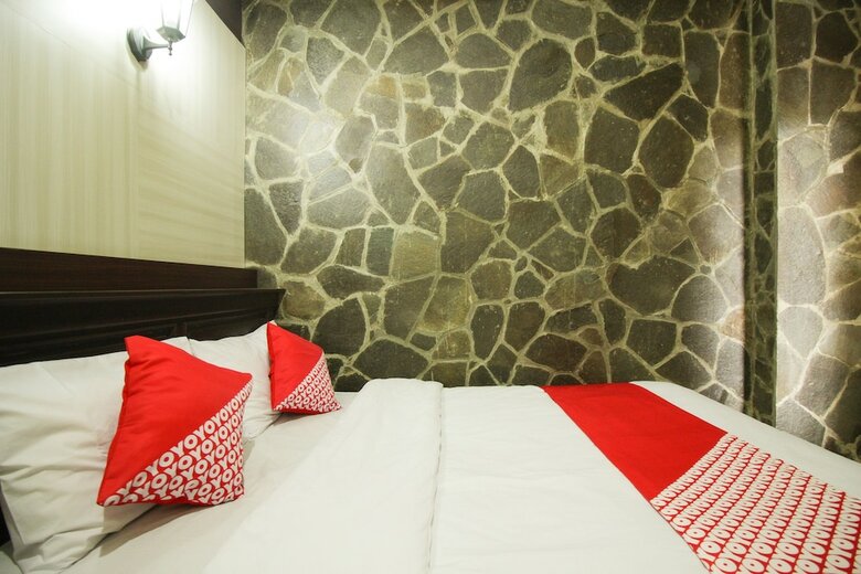 Oyo 820 Abad Baru Hotel