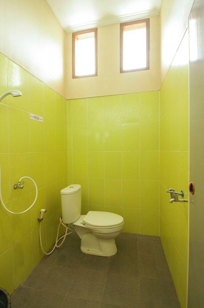 Oyo 820 Abad Baru Hotel