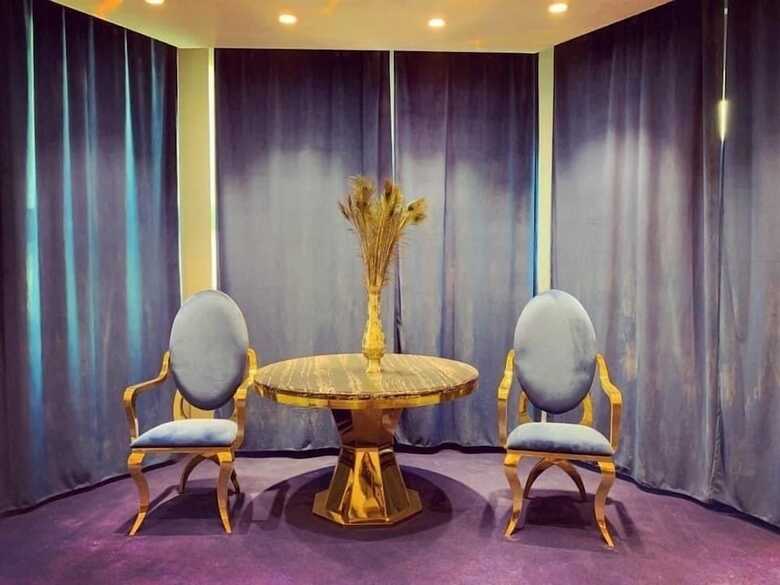 Elegance Hotel