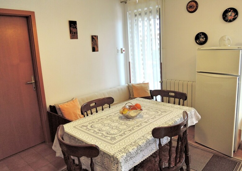 Apartment And Studio Demy