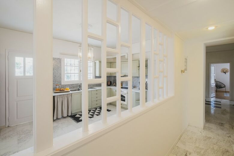 Mid-century Modern Villa Vintage Charm