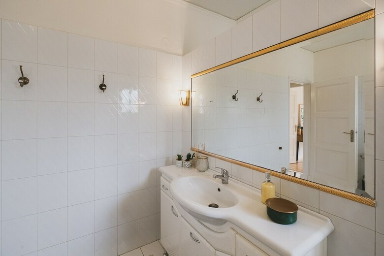 Mid-century Modern Villa Vintage Charm