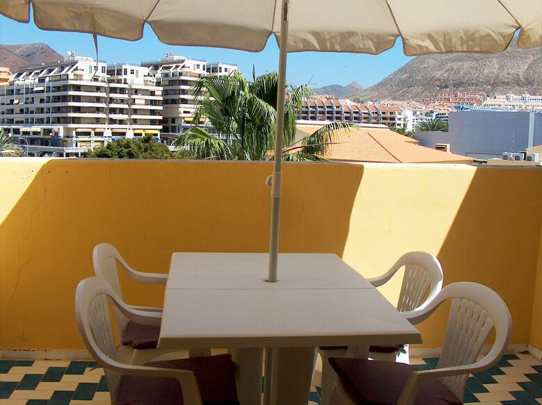 Apartamentos Central & Beach Studio In Los Cristianos