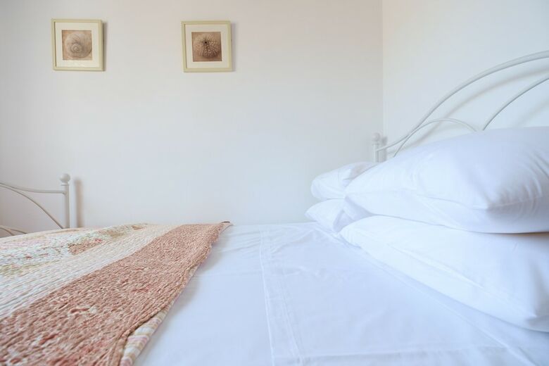 Chill And Relax In A Home With Pool Near The Beach