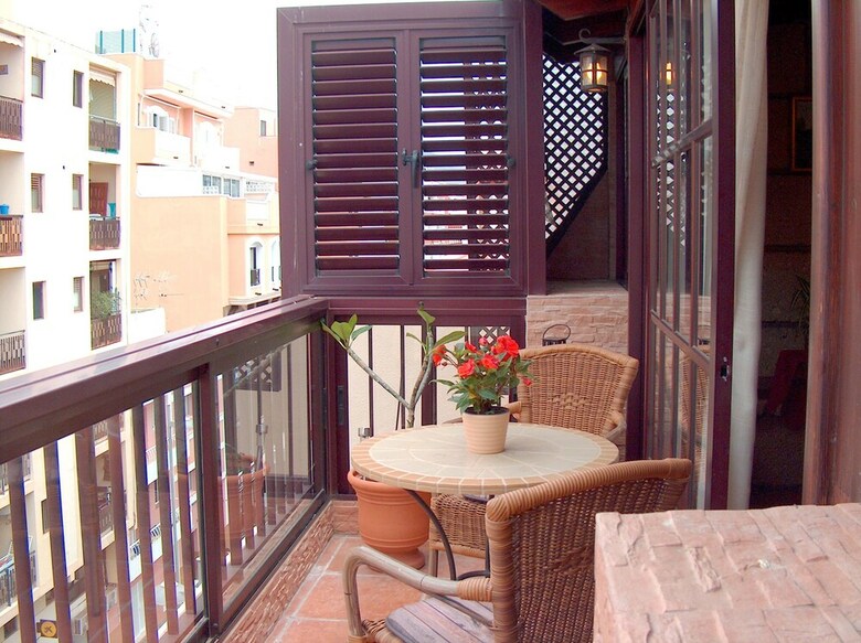 Sun And Terrace Apartment