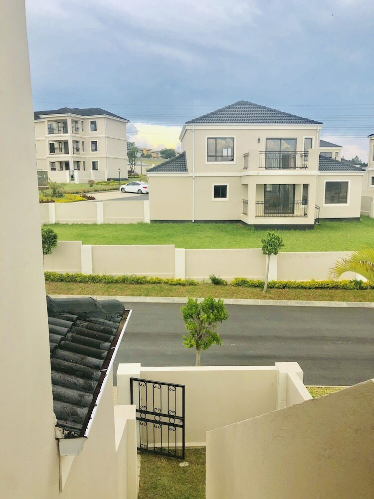 Villa Cluster 59 Issa
