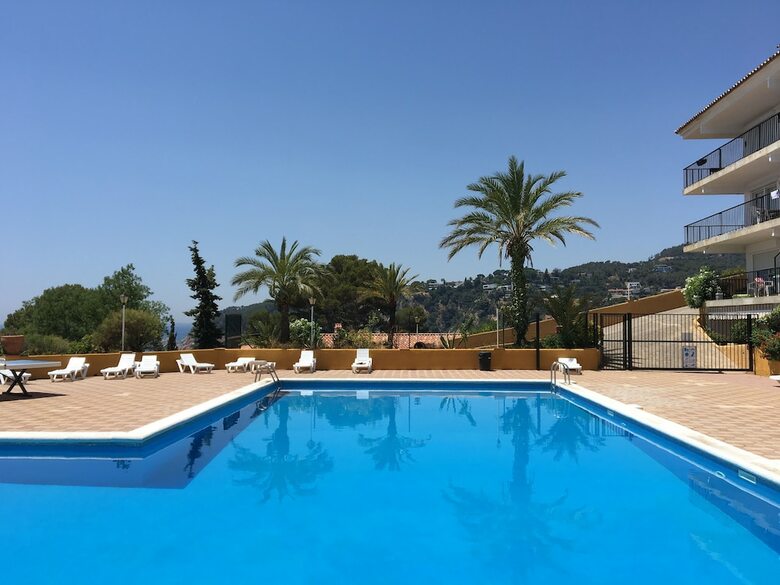 Apartamentos Studios Face � La Mer Cala Llevado 03