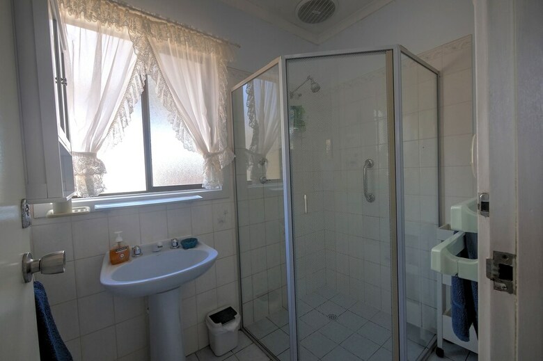 Emu Bay Holiday Homes