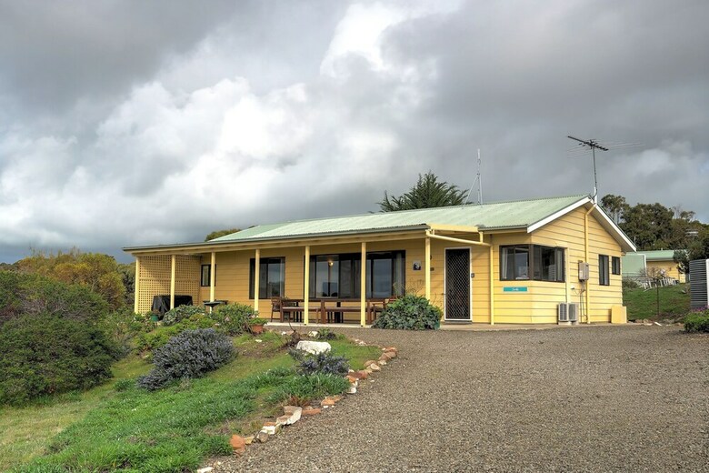 Emu Bay Holiday Homes