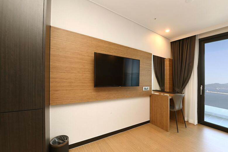 Utop Marina Hotel & Resort