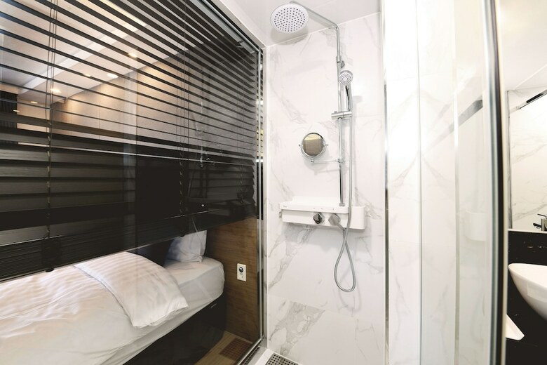 Utop Marina Hotel & Resort