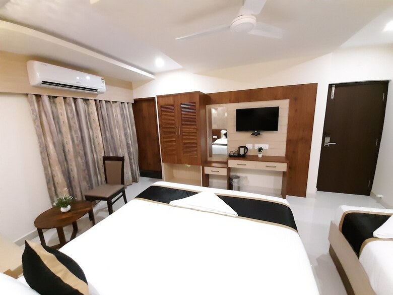 Hotel Liza Regency