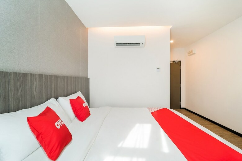 Oyo 89386 Stay 365 Hotel