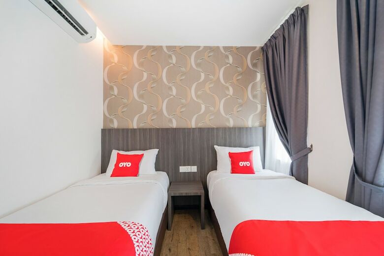 Oyo 89386 Stay 365 Hotel