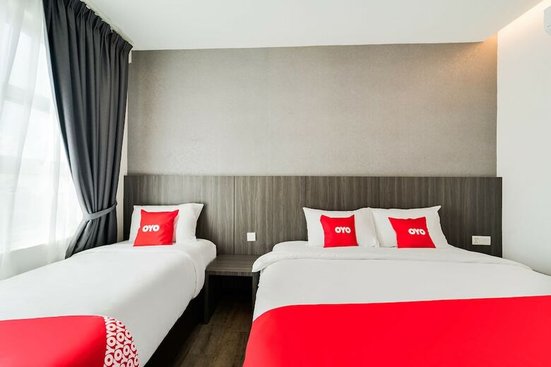 Oyo 89386 Stay 365 Hotel
