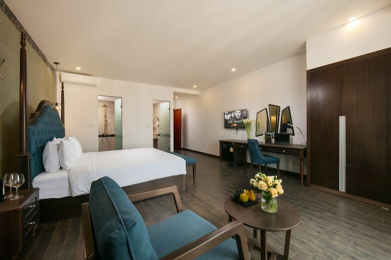 Azalea Parkview Hotel