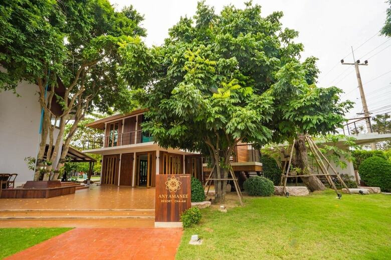 Hotel Anyamanee Resort
