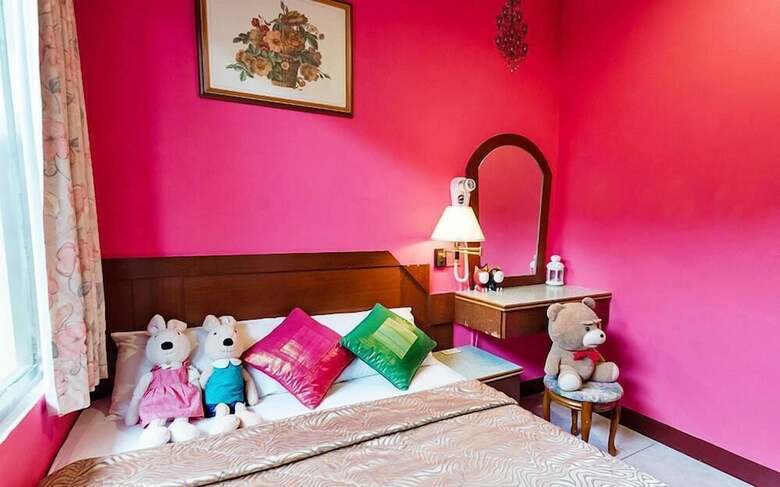 Bed & Breakfast Happiness