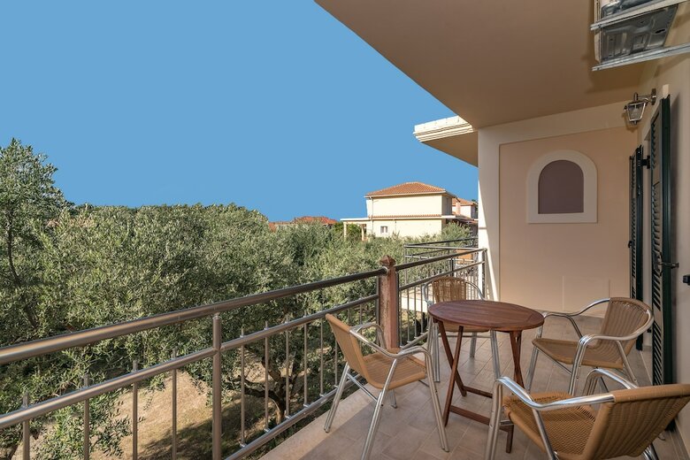 Allegro Studios & Apartments