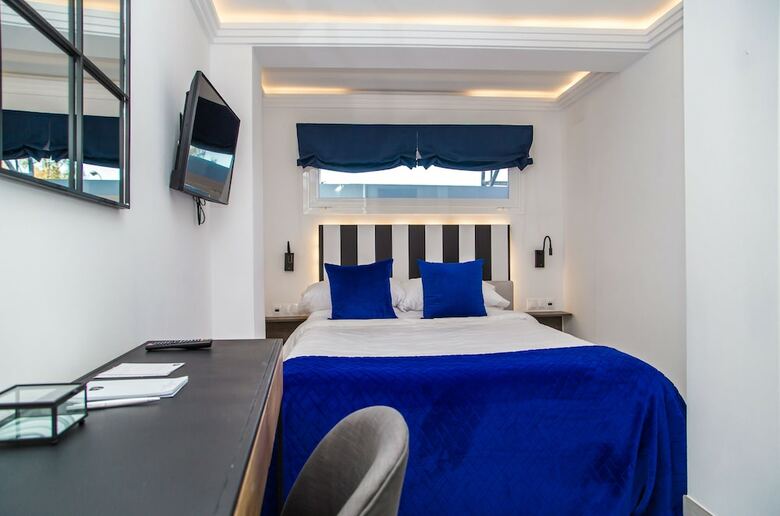 Pension Seven Golden Mile