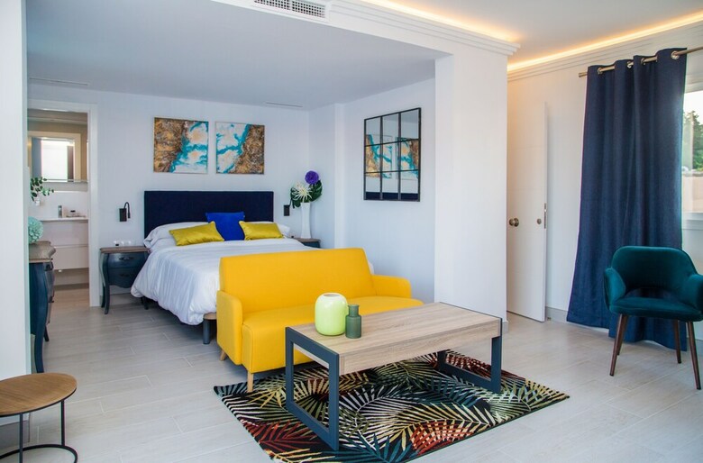 Pension Seven Golden Mile